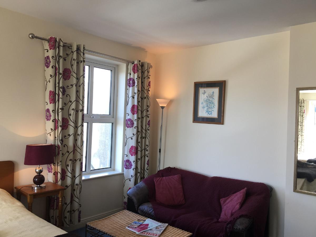 O Donovans Hotel Clonakilty Room photo